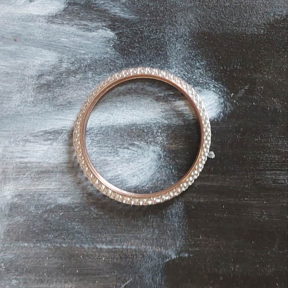 Silver bangle - Picture 2 of 4